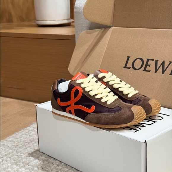 Meet the Posher Shoes - LOEWE Ballet Runner 2.0 Brown/Orange Low-Top Sneaker
